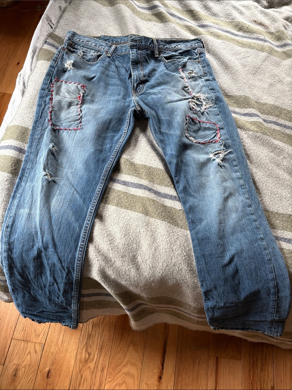 Artist Distressed Levis Jeans with Red Stitch Patchwork 38x32 gender neutral